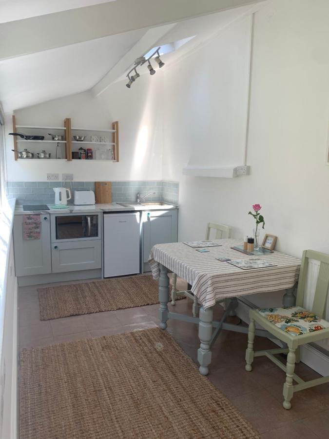Puffin. Comfortable Annexe Central פאלמות' מראה חיצוני תמונה